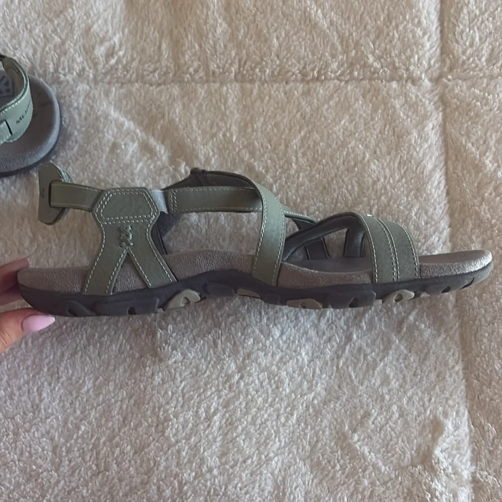 Green and Grey Merrell Sandals - Picture 4 of 6